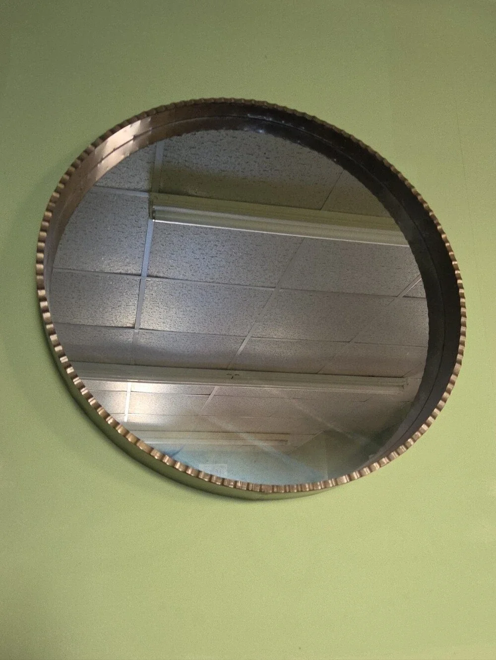 Round Ribbed Edge Wall Mirror in Pewter